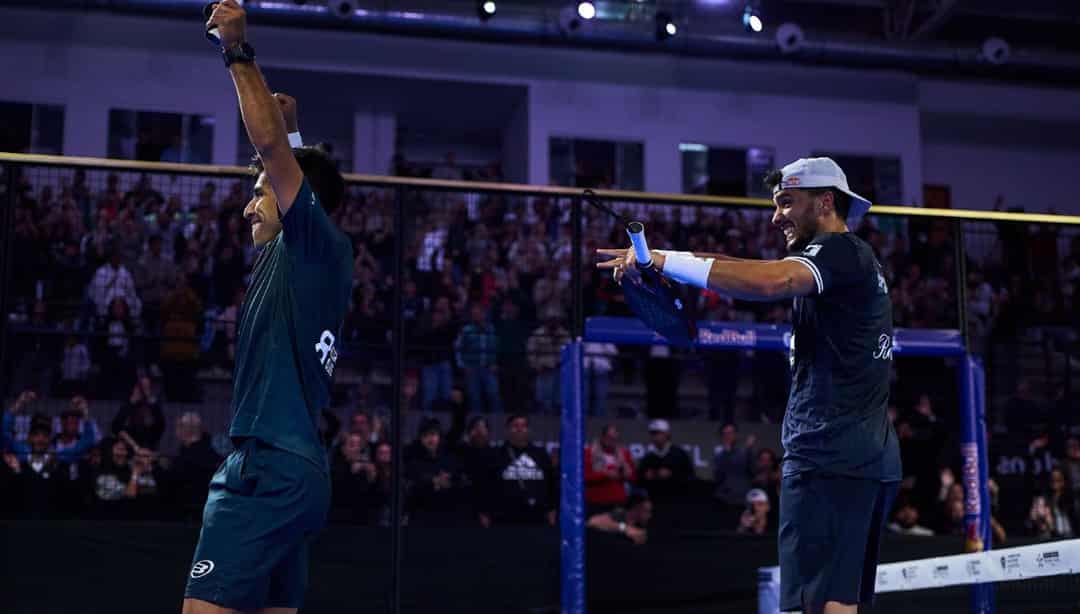 Alejandro Galán en Federico Chingotto vieren hun titel in Asunción