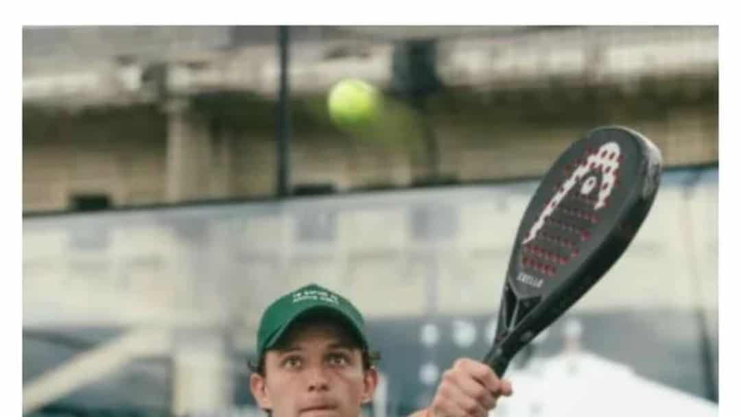 Tom Holland speelt padel tijdens de BERO Padel Classic in Londen