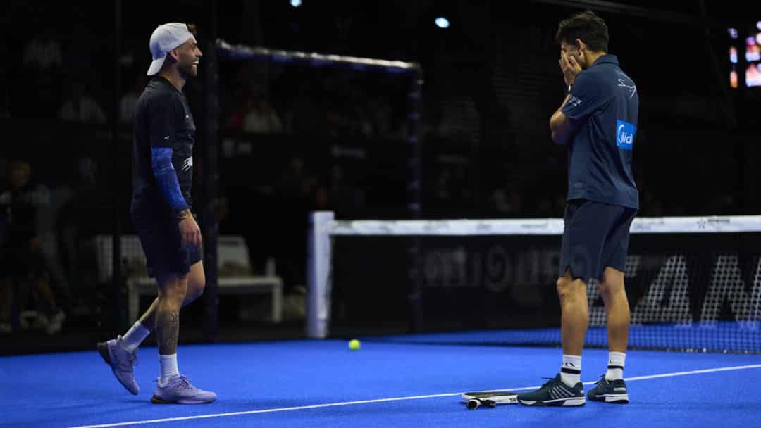 Sanyo Gutiérrez en Gonza Alfonso vieren hun kwartfinale-overwinning op de Cancún P2