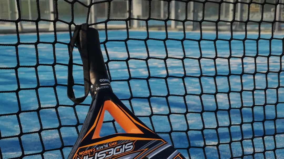 Professionele padel spelers in doelgerichte acties